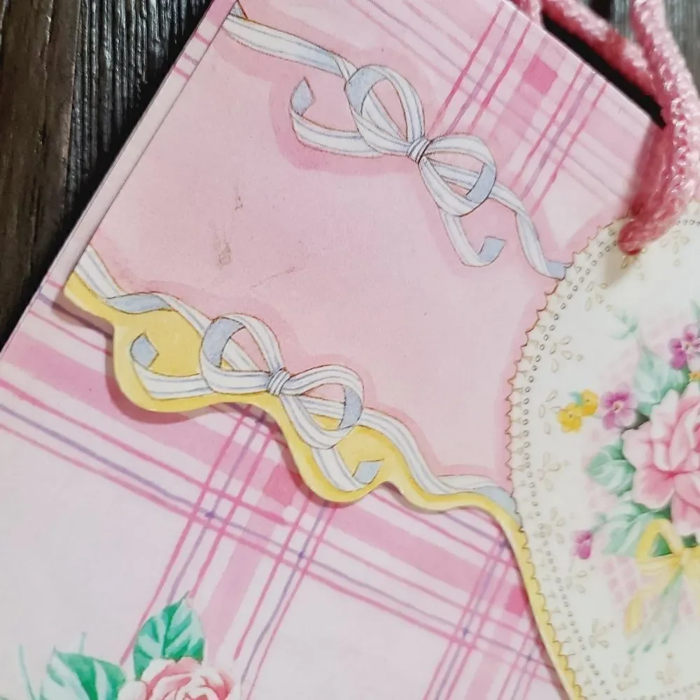 Vintage 1980's Pink Girly Pastel Floral Kawaii Gift Bag Ribbon Bow